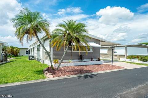 573 Hogan Dr, North Fort Myers FL - photo 21 of 24