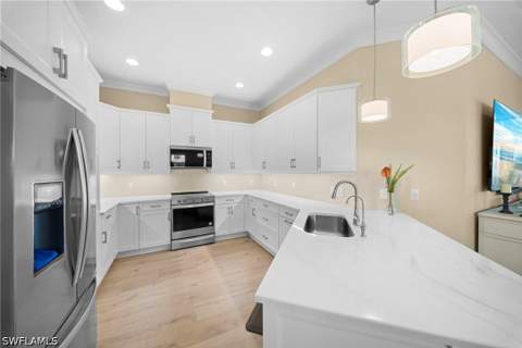 8924 Yucatan Ct, Naples FL - photo 14 of 48