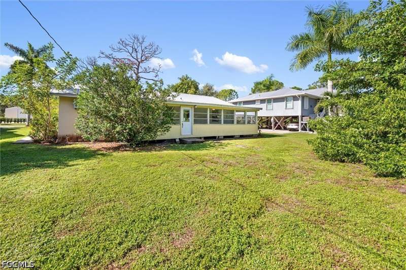 3 bedroom SingleFamilyResidence at 3680 Mango St, Pine Island Tropical Homesites, St James City — photo 3