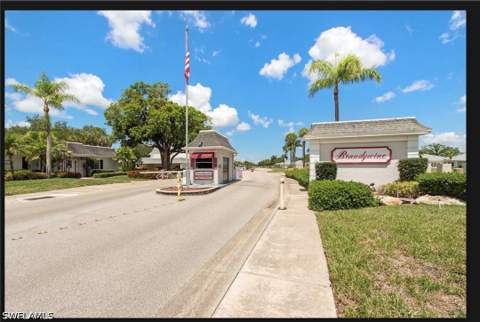 1335 Broadwater Dr 102, Fort Myers FL - photo 23 of 34