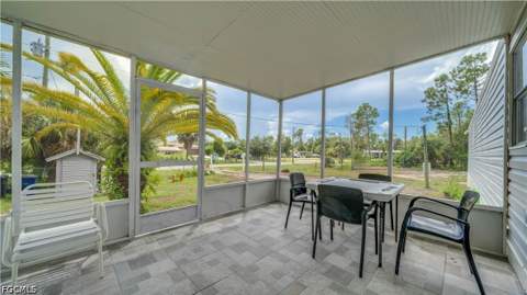 8352 Barbie Ln, North Fort Myers FL - photo 10 of 31