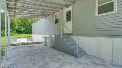 8352 Barbie Ln, North Fort Myers FL - photo 18 of 31