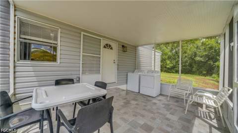 8352 Barbie Ln, North Fort Myers FL - photo 9 of 31