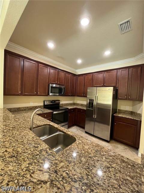 10178 Via Colomba Cir, Fort Myers FL - photo 10 of 18