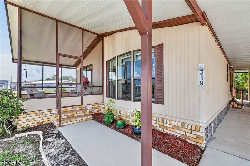 2 bedroom ManufacturedHome at 319 Shrub Ln S, Forest Park Mobile Home, North Fort Myers — photo 2