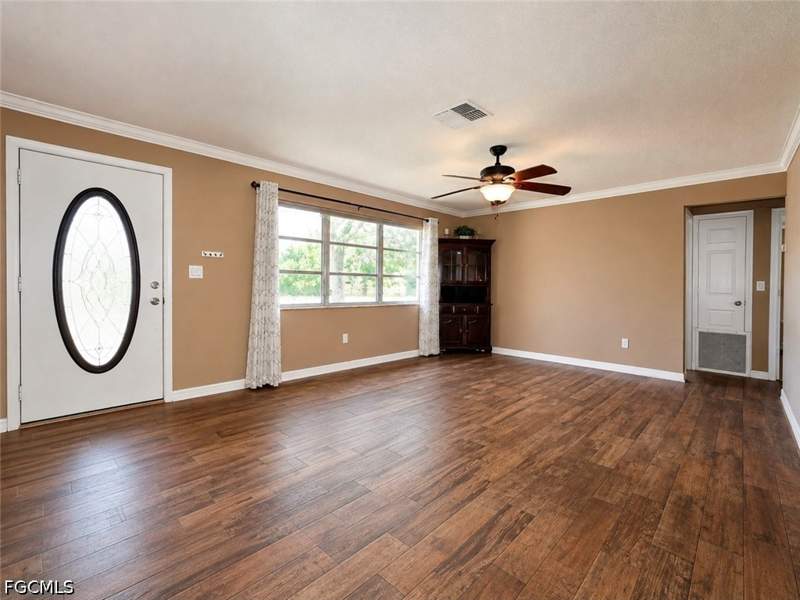 3 bedroom SingleFamilyResidence at 1798 Marilyn Dr, North Fort Myers, North Fort Myers — photo 4