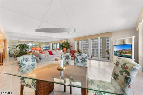 7146 Estero Blvd 410, Fort Myers Beach FL - photo 9 of 33