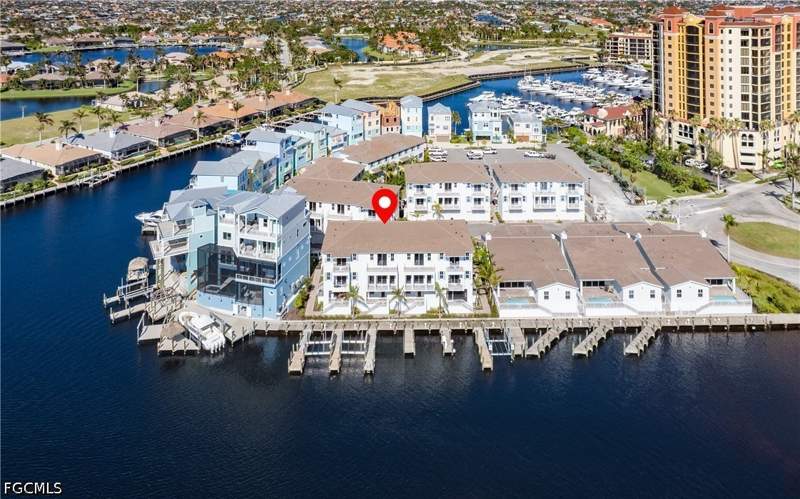 3 bedroom Townhouse at 5816 Shell Cove Dr 119, Cape Harbour, Cape Coral — photo 4