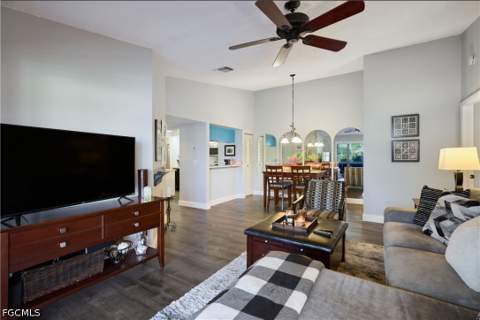 8171 S Woods Cir 8, Fort Myers FL - photo 6 of 30