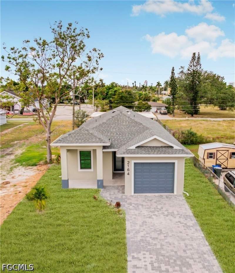 3 bedroom SingleFamilyResidence at 2164 Barker Blvd, Fort Myers, Fort Myers — photo 5
