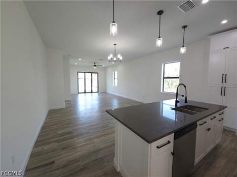 2164 Barker Blvd, Fort Myers FL - photo 8 of 40