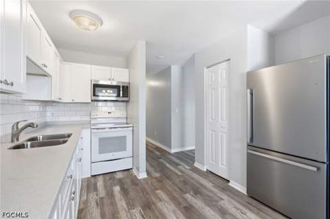 899 Ridgeway Dr, North Fort Myers FL - photo 14 of 25
