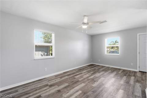899 Ridgeway Dr, North Fort Myers FL - photo 9 of 25