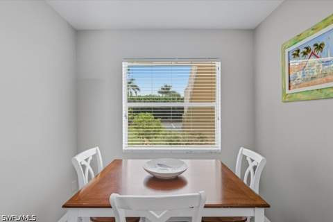 145 Robin Hood Cir 104, Naples FL - photo 10 of 34