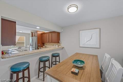 145 Robin Hood Cir 104, Naples FL - photo 16 of 34