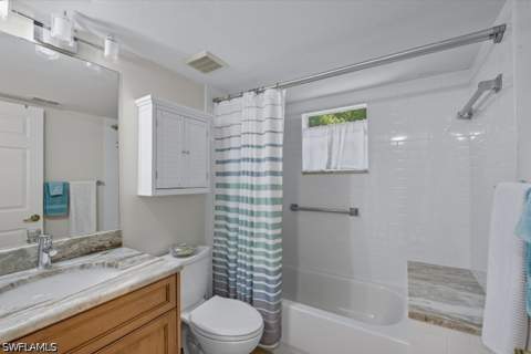 145 Robin Hood Cir 104, Naples FL - photo 24 of 34