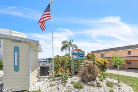 3631 SE 10th Ave 201, Cape Coral FL - photo 7 of 40
