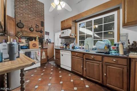 236 E Arcade Ave, Clewiston FL - photo 10 of 37