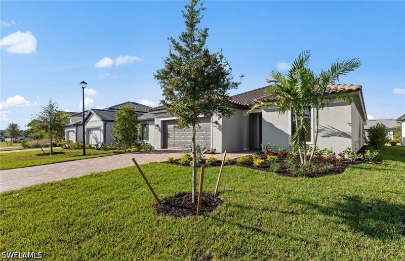 3 bedroom SingleFamilyResidence at 3941 Button Sage Rd, Hampton Lakes, Alva — photo 3