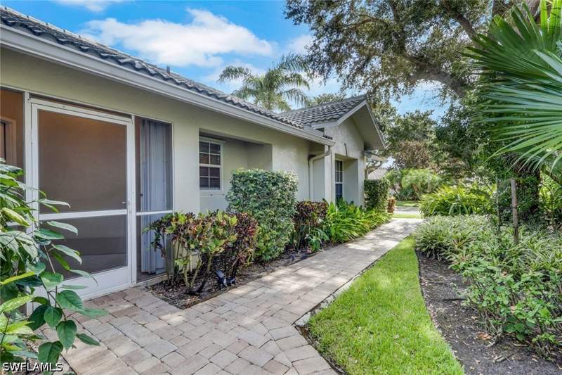 2 bedroom SingleFamilyResidence at 11011 Linnet Ln, Longshore Lake, Naples — photo 2