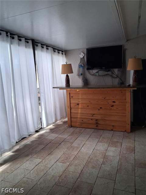 619 SE 12th Ave 116, Cape Coral FL - photo 18 of 19
