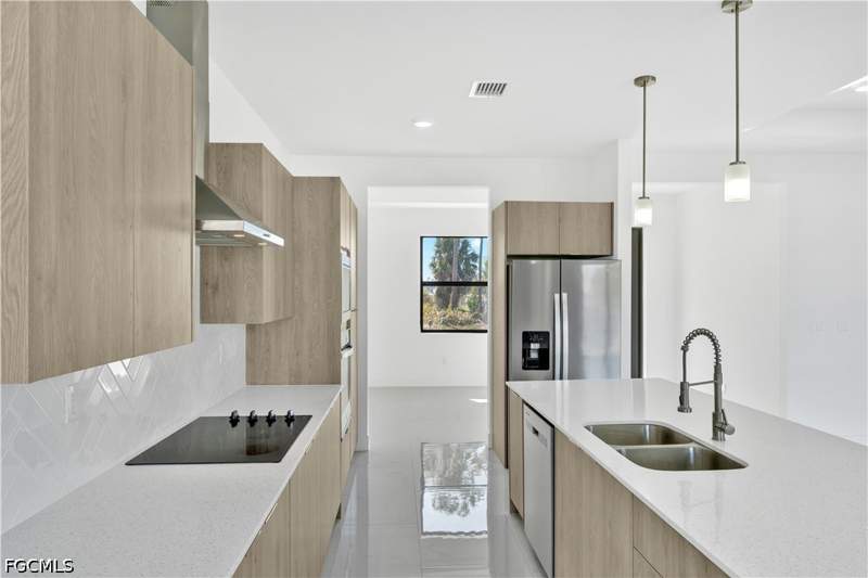 4 bedroom SingleFamilyResidence at 1144 Edelweiss St E, Lehigh Acres, Lehigh Acres — photo 3