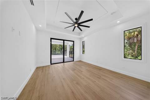 533 6th St SE, Naples FL - photo 10 of 50