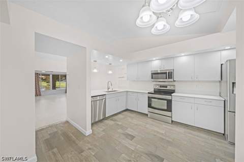 902 McGregor Park Cir, Fort Myers FL - photo 17 of 35