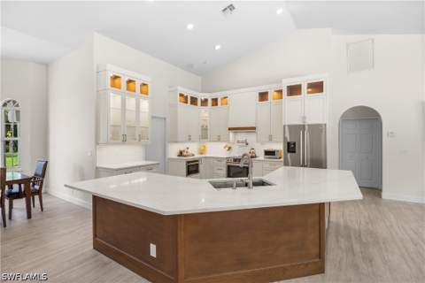 6521 Livingston Woods Ln, Naples FL - photo 11 of 49