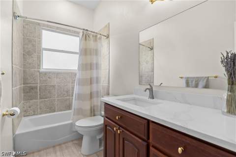 6521 Livingston Woods Ln, Naples FL - photo 20 of 49