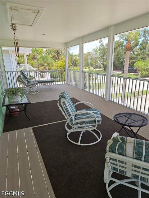 915 North St, Fort Myers Beach FL - photo 15 of 43