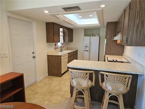 915 North St, Fort Myers Beach FL - photo 7 of 43