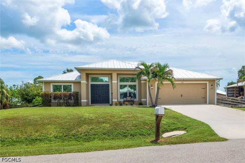 4 bedroom SingleFamilyResidence at 2401 Leavitt Rd, River Oaks, Alva — photo 2