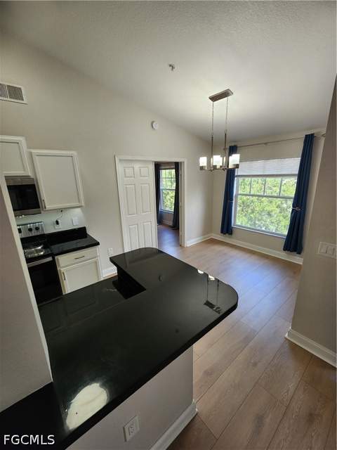 7935 Preserve Cir 434, Naples FL - photo 11 of 34