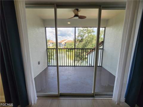 7935 Preserve Cir 434, Naples FL - photo 6 of 34
