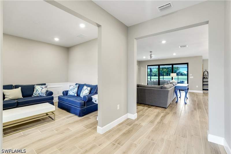 5 bedroom SingleFamilyResidence at 9373 Surfbird Ct, Greyhawk At Golf Club Of The Everglades, Naples — photo 4