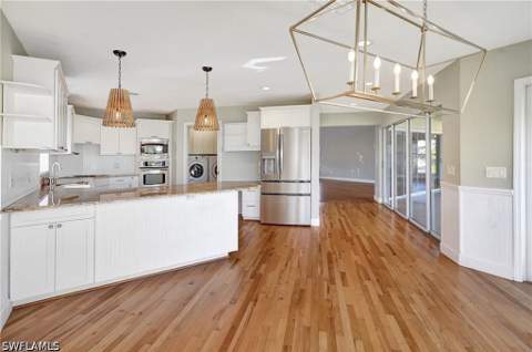 86 Dolphin Cir, Naples FL - photo 10 of 42
