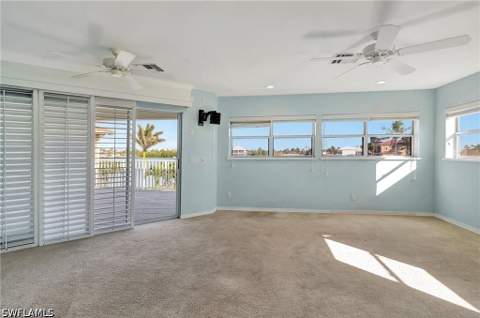 86 Dolphin Cir, Naples FL - photo 18 of 42