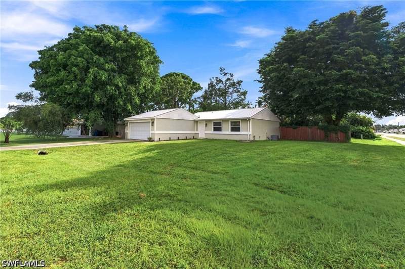 3 bedroom SingleFamilyResidence at 17368 Lebanon Rd, San Carlos Park, Fort Myers — photo 4