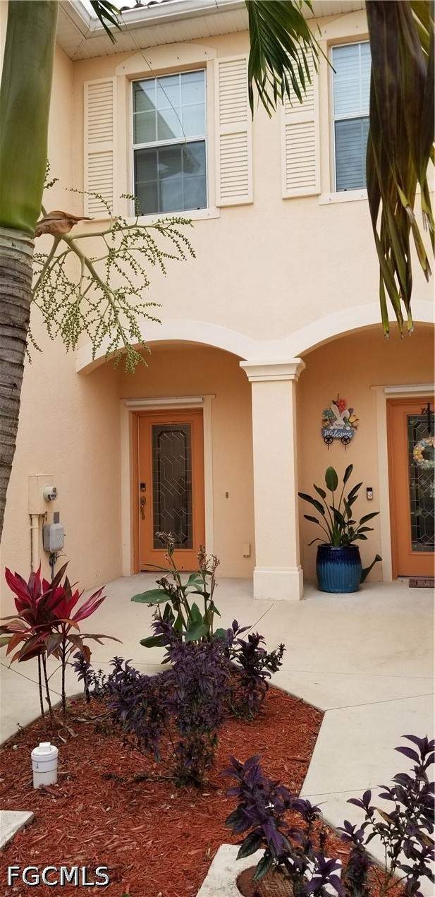 3 bedroom Townhouse at 10020 Via Colomba Cir, Marbella On Cypress, Fort Myers — photo 2