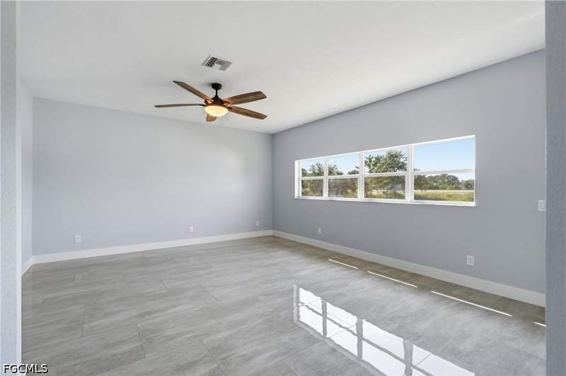 3 bedroom SingleFamilyResidence at 4529 Springview Cir, Port Labelle, Labelle — photo 4