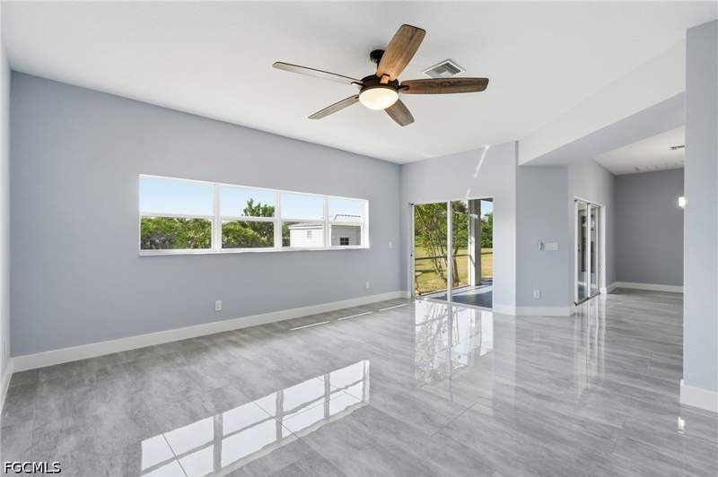 3 bedroom SingleFamilyResidence at 4529 Springview Cir, Port Labelle, Labelle — photo 5
