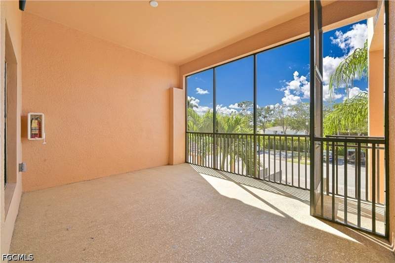 2 bedroom Condominium at 13671 Julias Way 1224, Palmetto Cove, Fort Myers — photo 3