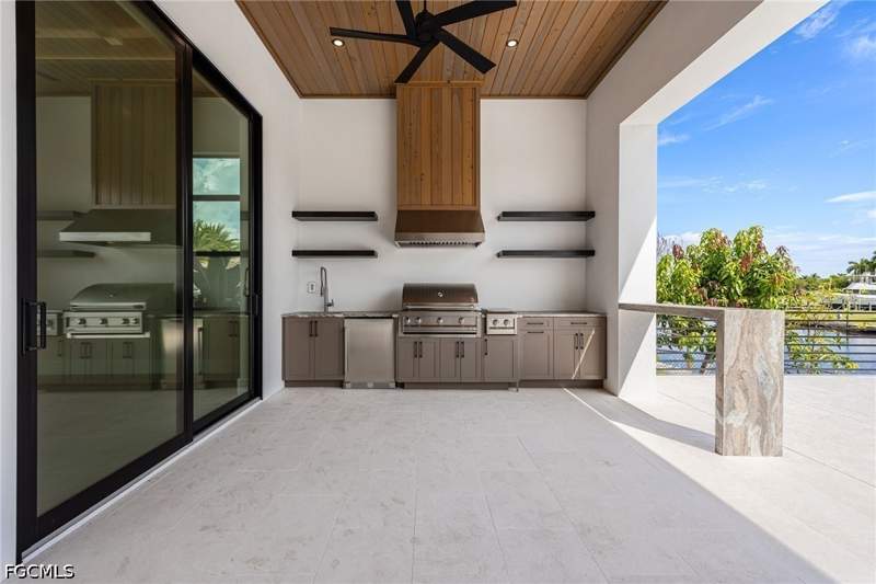 3 bedroom SingleFamilyResidence at 111 Montrose Dr, Deep Lagoon Estates, Fort Myers — photo 2