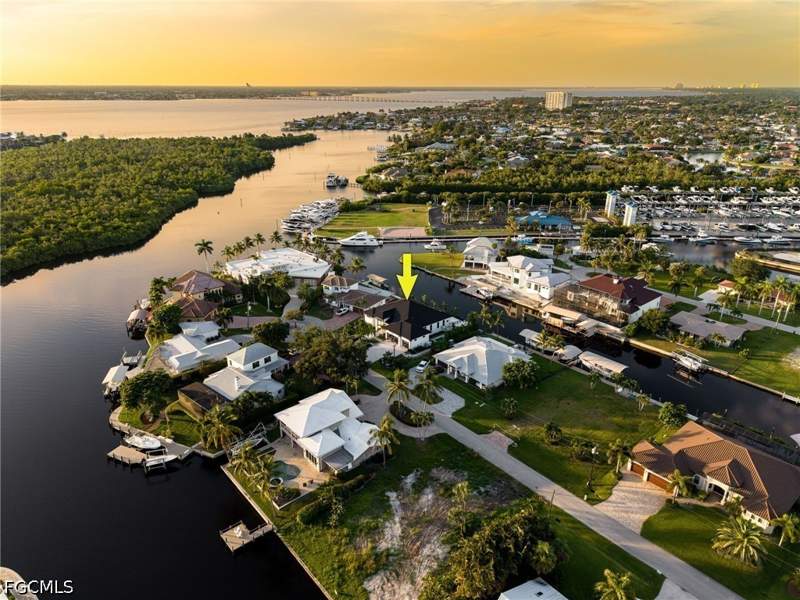 3 bedroom SingleFamilyResidence at 111 Montrose Dr, Deep Lagoon Estates, Fort Myers — photo 4