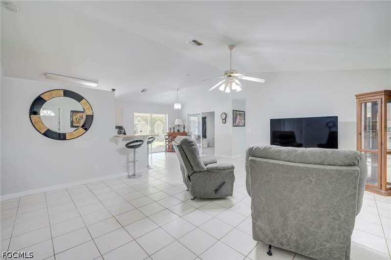 3 bedroom SingleFamilyResidence at 2806 E 3rd St, Lehigh Acres, Lehigh Acres — photo 2