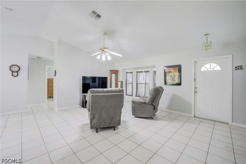 3 bedroom SingleFamilyResidence at 2806 E 3rd St, Lehigh Acres, Lehigh Acres — photo 3