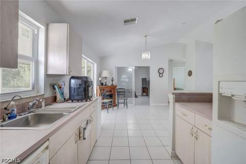 2806 E 3rd St, Lehigh Acres FL - photo 7 of 24