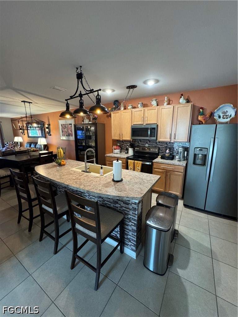 2 bedroom Attached at 10873 Marble Brook Blvd, Marblebrook, Lehigh Acres — photo 4