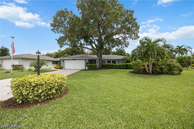 3 bedroom SingleFamilyResidence at 4557 Eagle Key Cir, Lakewood, Naples — photo 2